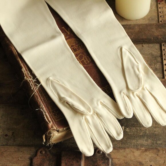 Vintage 1950s 1960s Gloves, White Opera Elbow Length - Picture 6 of 15